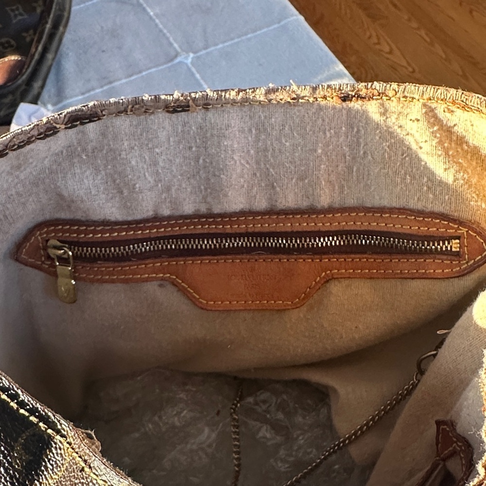 Louis Vuitton Brown Monogram Bucket Bag GM - Picture 10 of 10